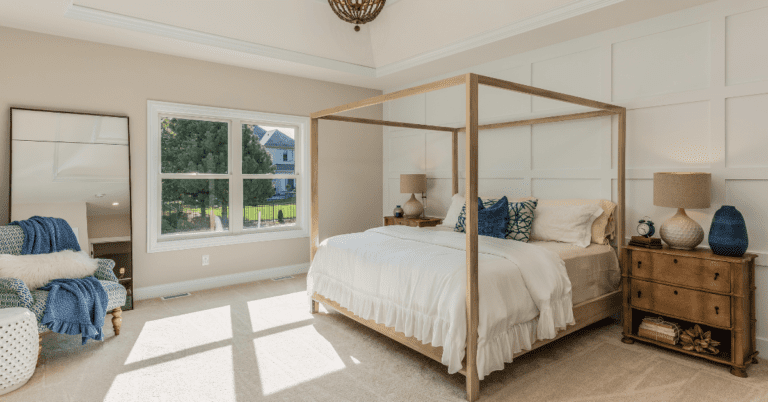 Interior Design Tips To Make A Four Poster Bed Fit