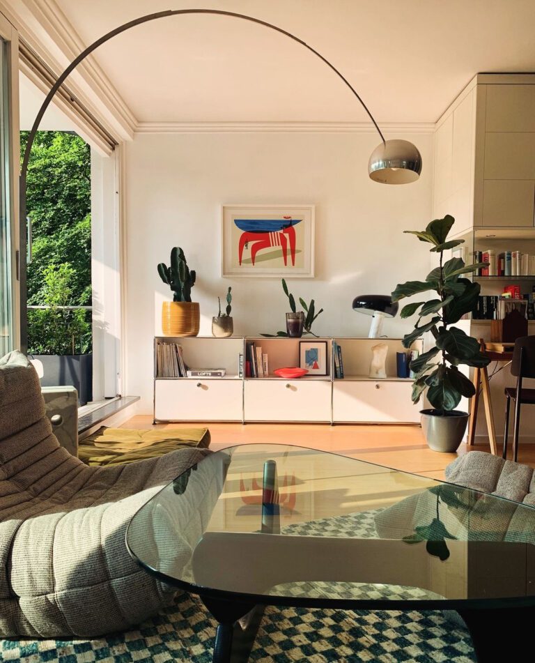 Design Your Living Room With Mid Century Furniture