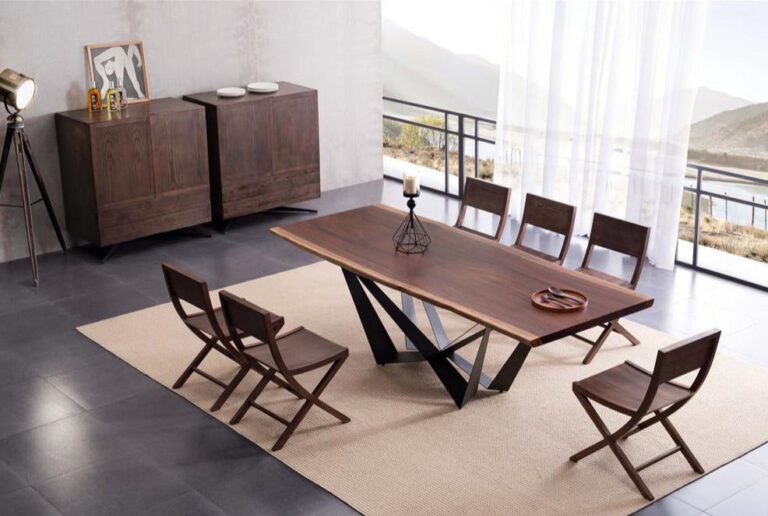 How Do I Choose The Right Dining Table?