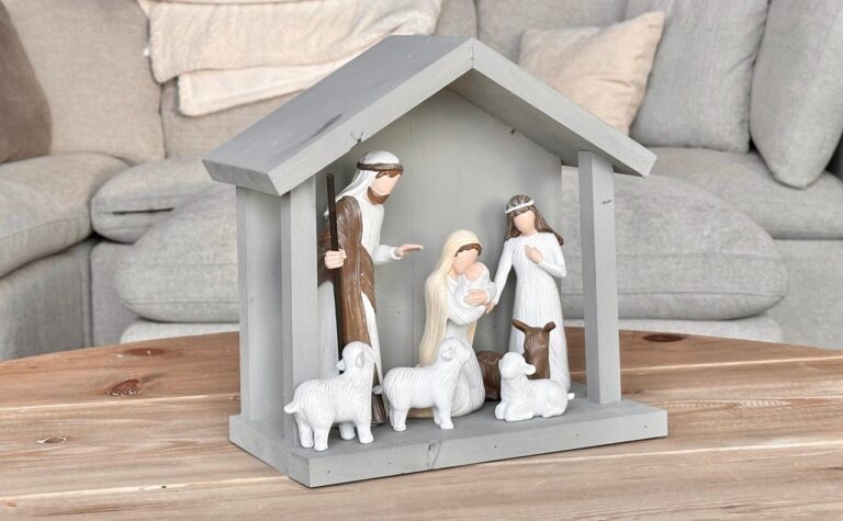 Nativity Stable Picket Fence Craft Project