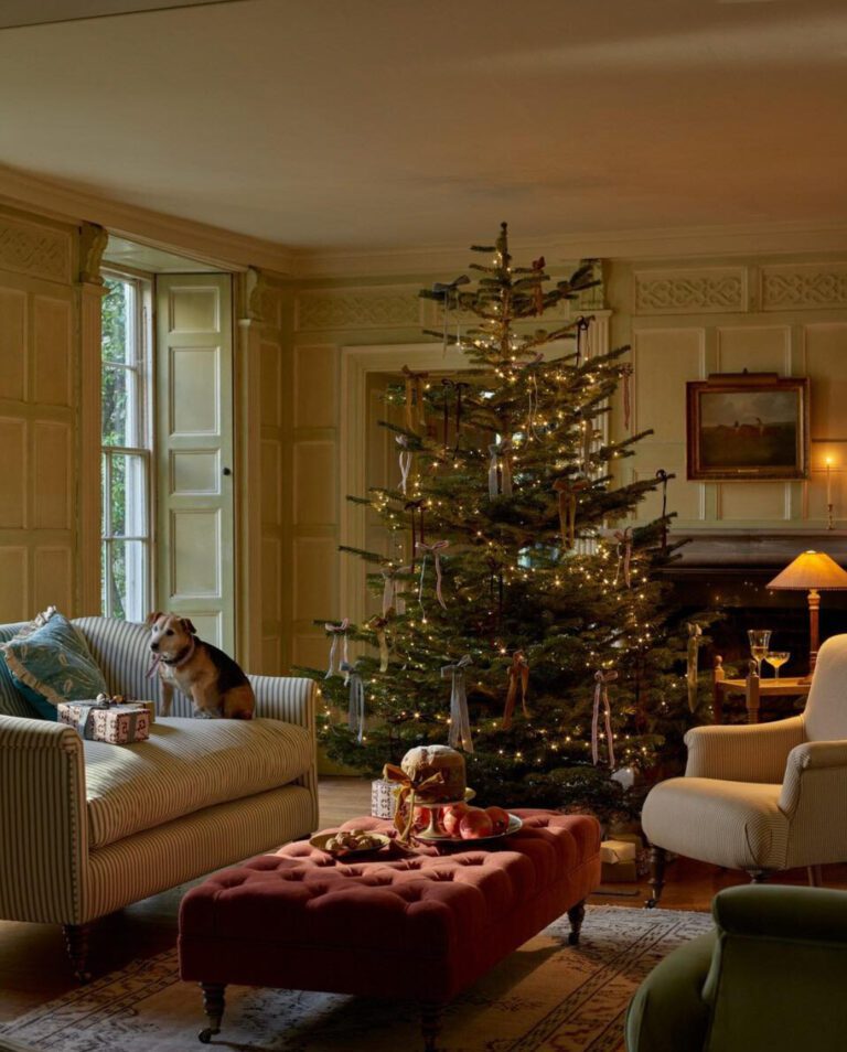 Holiday Decor Trends 2024: Timeless Meets Fresh