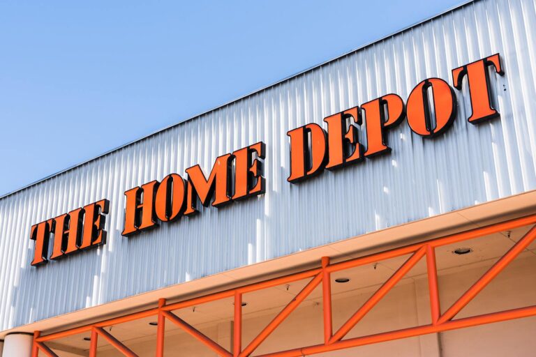 New Year's Day Hours At Home Depot Are Great